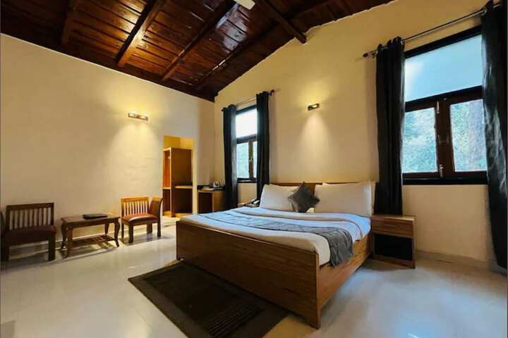 Room 8 of 23