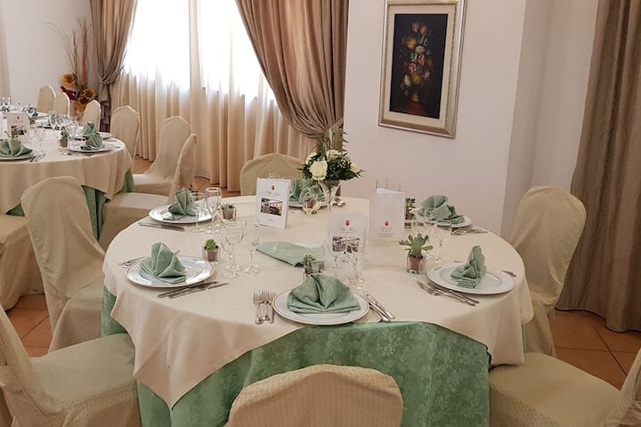 Dining Photos