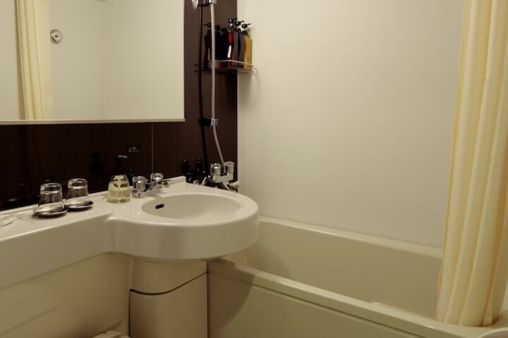 Room 29 of 50