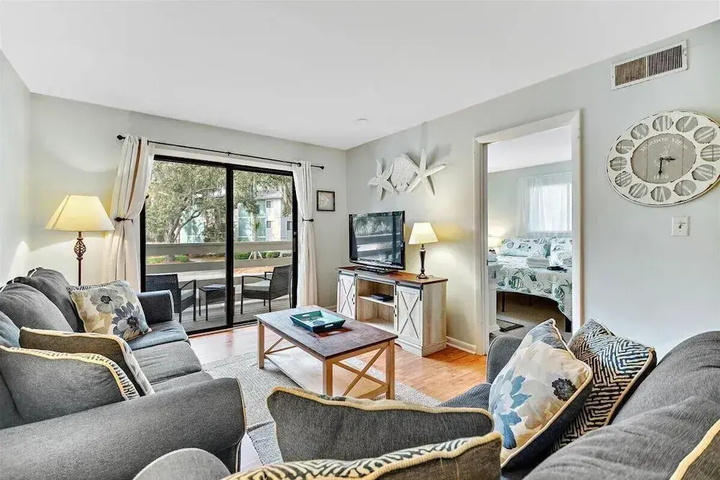 Exterior of Fiddlers Cove Beach & Racquet Club