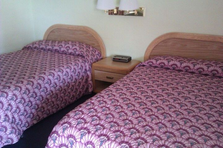 Room 4 of 11