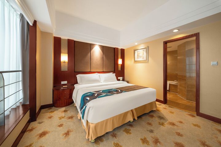 Room 11 of 51