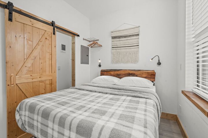 Room 42 of 110