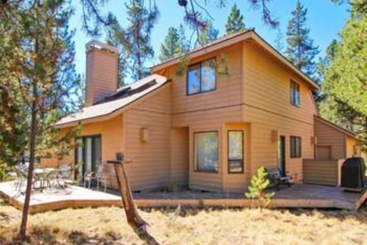 Tokatee 37 4 Br Home by RedAwning