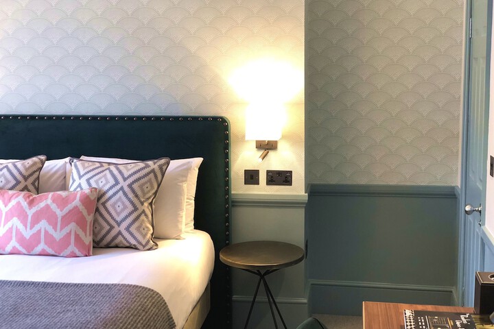Room 16 of 79