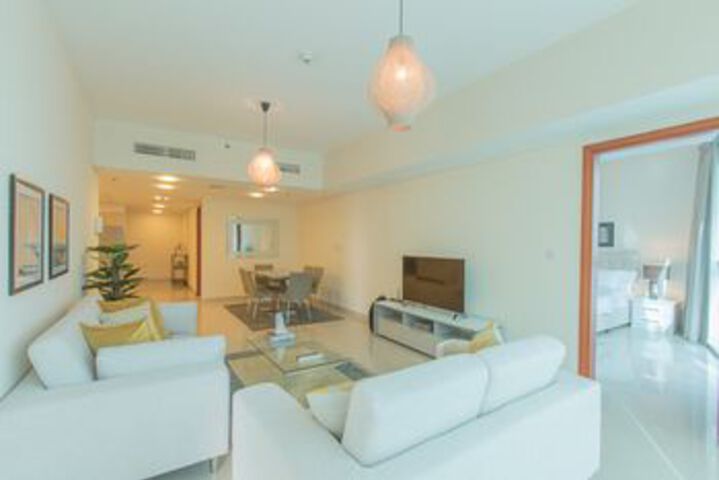 Room 8 of 10