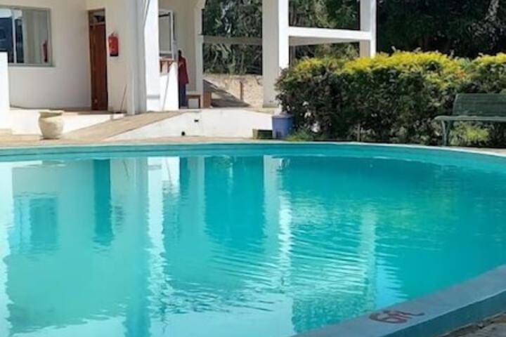 Pool 16 of 27