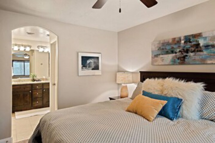 Room 53 of 57