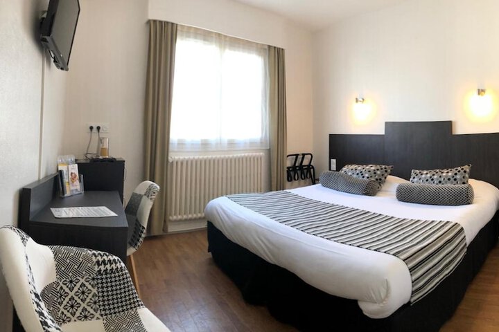 Room 15 of 43