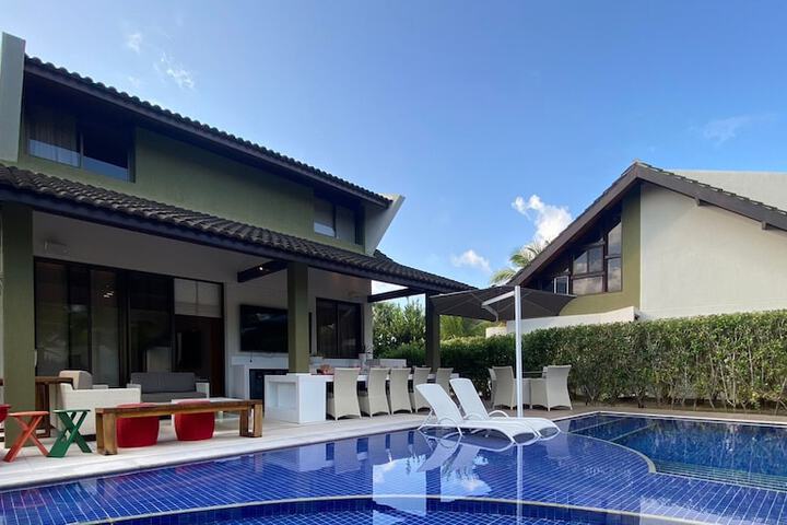 Pool 32 of 64