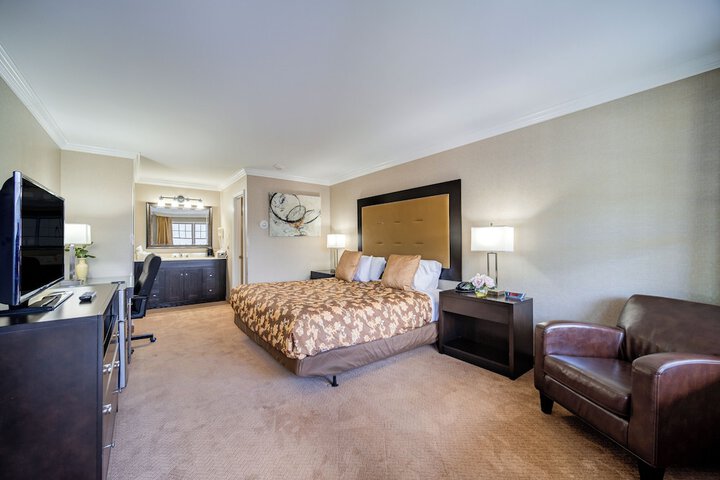 Room 2 of 20