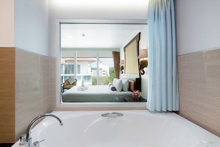 Room 48 of 140