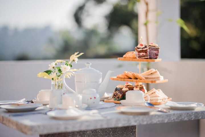 Breakfast/Coffee Service 56 of 68