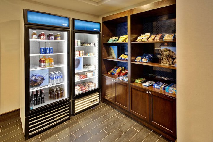 Snack bar