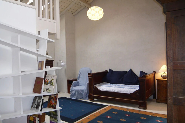 Room 2 of 5