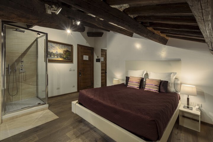 Room 19 of 40