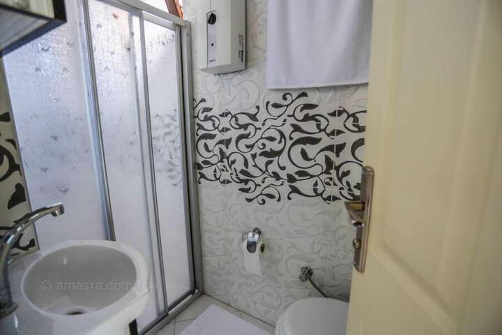 Room 18 of 27