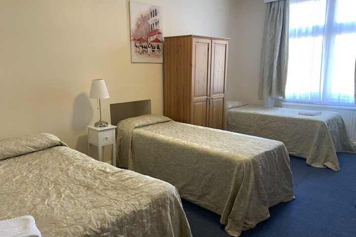 Room 69 of 283