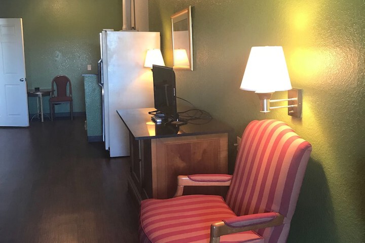 Room 7 of 30