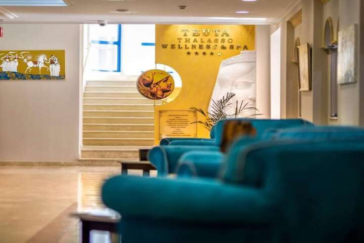 Hotel Lobby