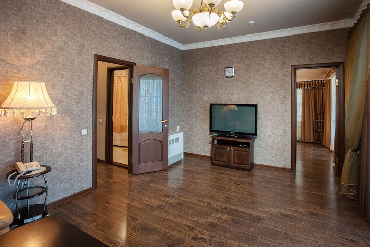 Room 10 of 22