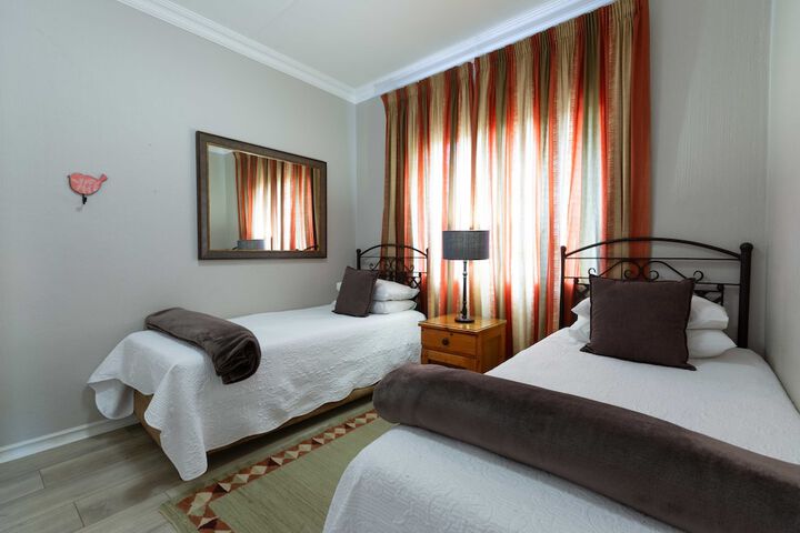 Room 16 of 23
