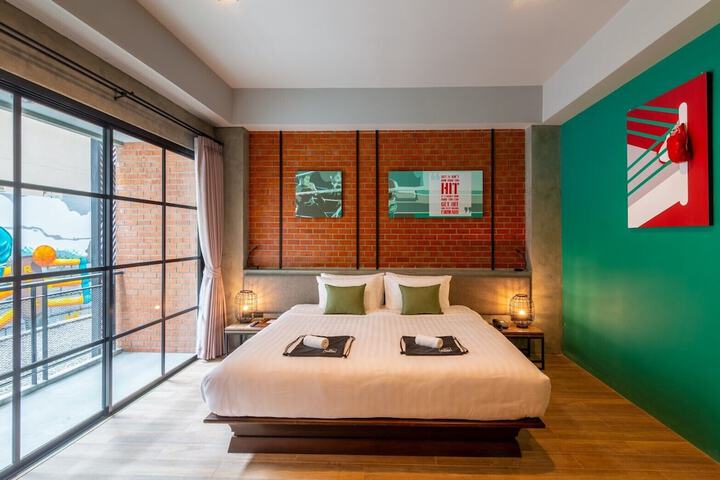 Room 16 of 70