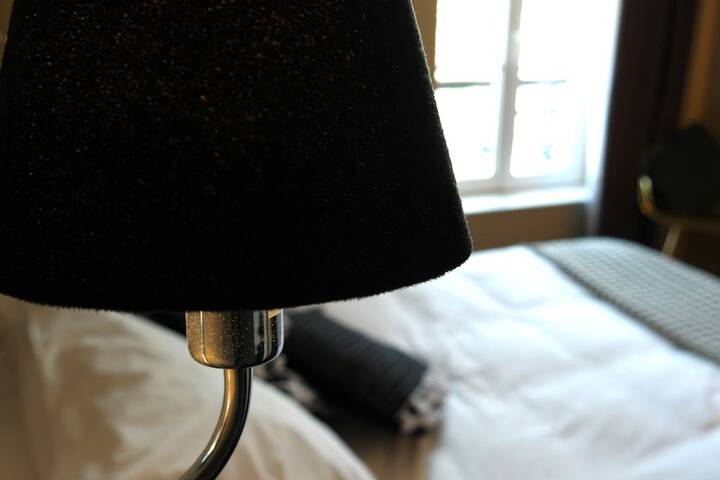 Room 2 of 27