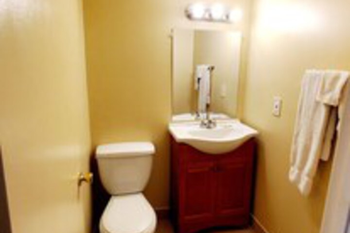 Room 2 of 25