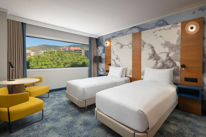 Room 46 of 119