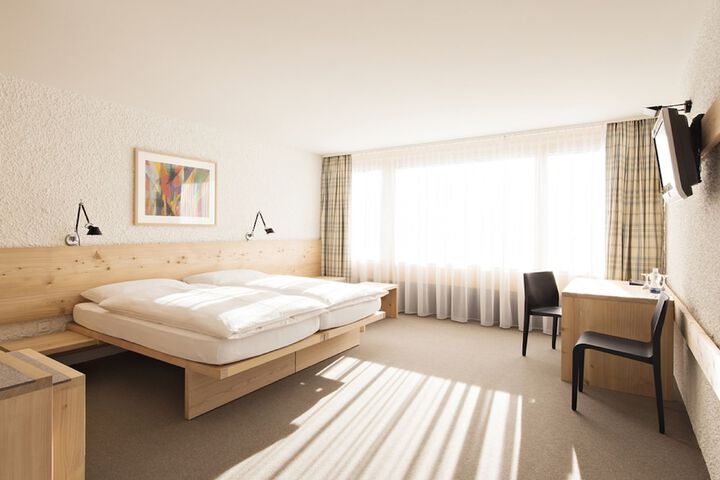Room 6 of 39