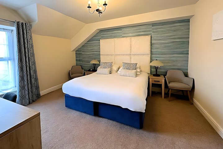 Room 50 of 146