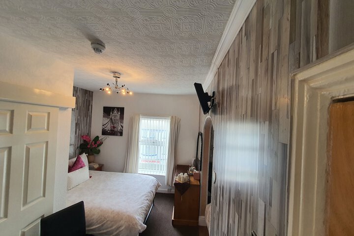 Room 46 of 97