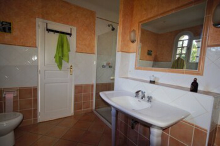 Room 4 of 29