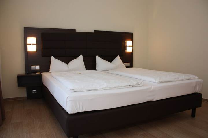 Room 12 of 44