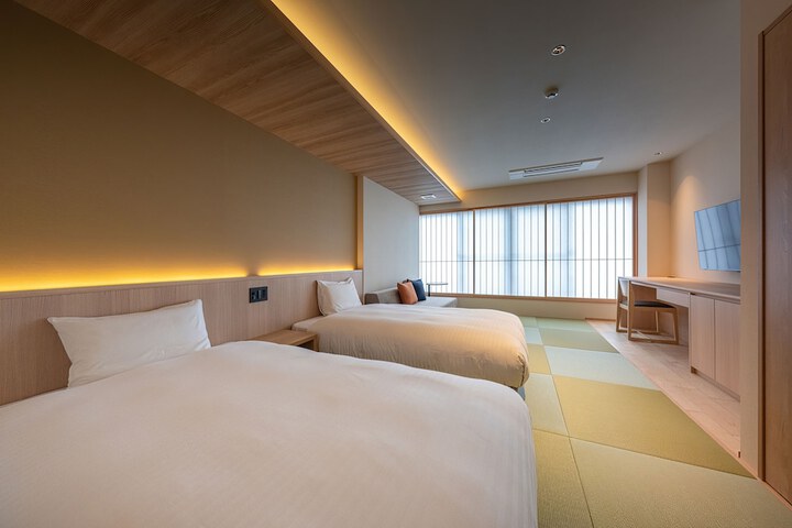 Room 8 of 39