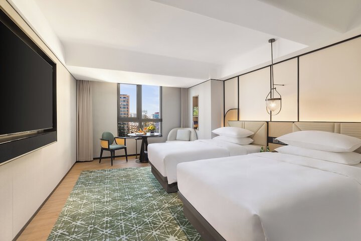 Room 40 of 72