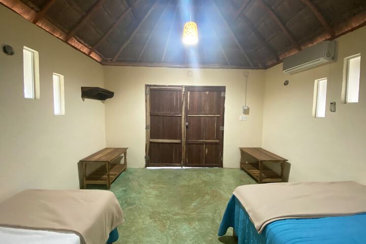 Room 9 of 40