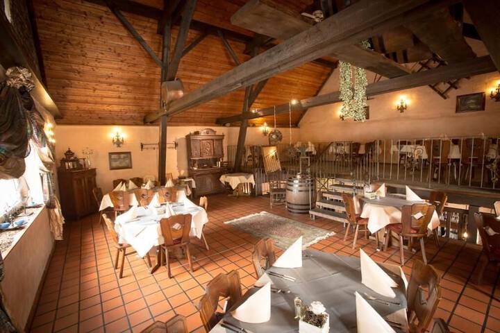 Dining Photos