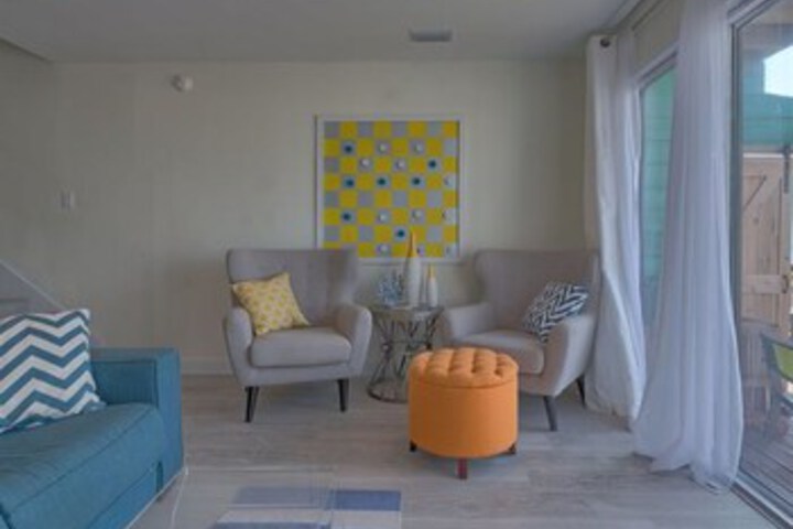 Room 44 of 66