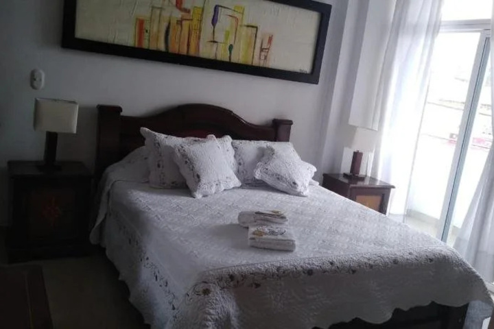 Room 11 of 19