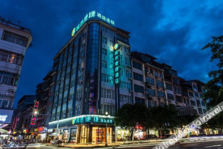 Hotel 2 of 34