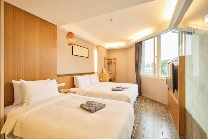 Room 7 of 23