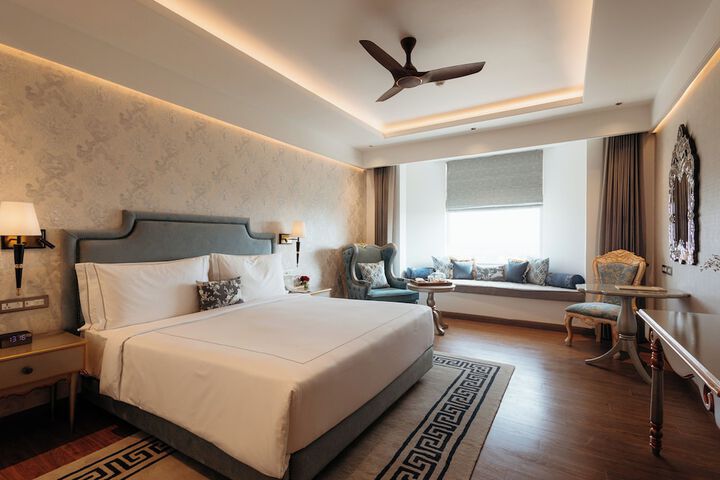 Room 26 of 110