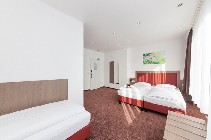 Room 16 of 59