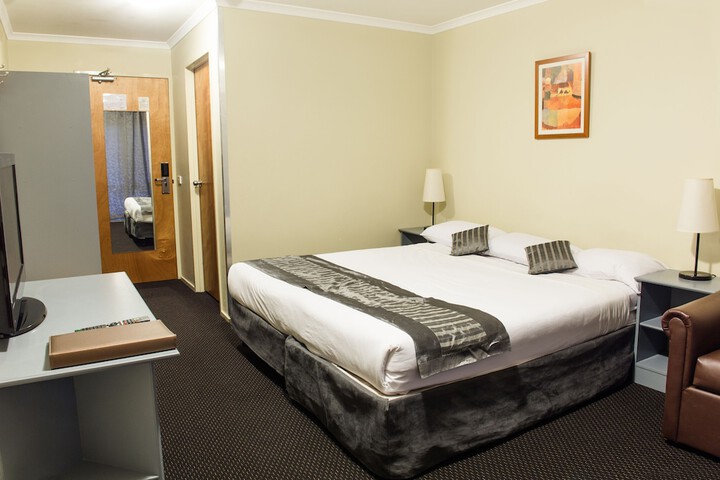 Room 7 of 35