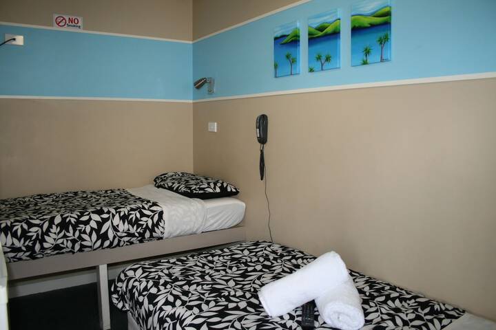 Room 11 of 74