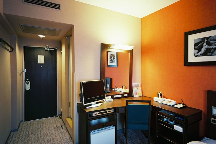 Room 4 of 57