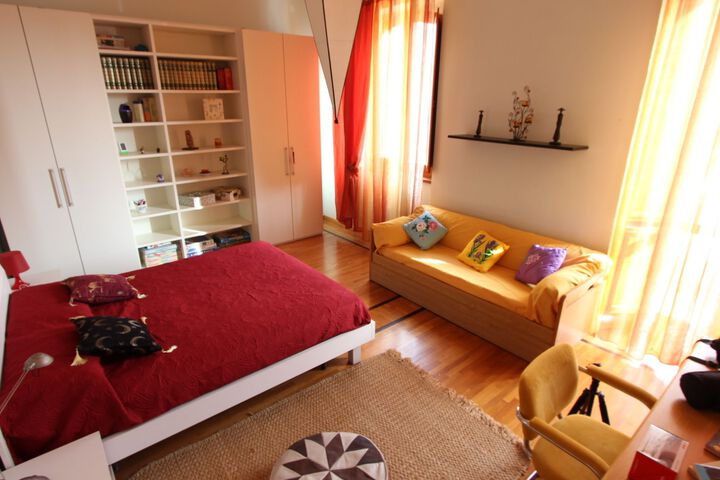 Room 4 of 4
