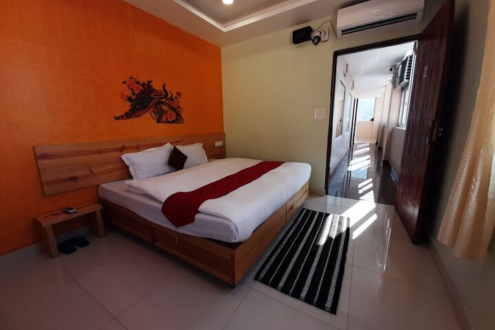 Room 5 of 56